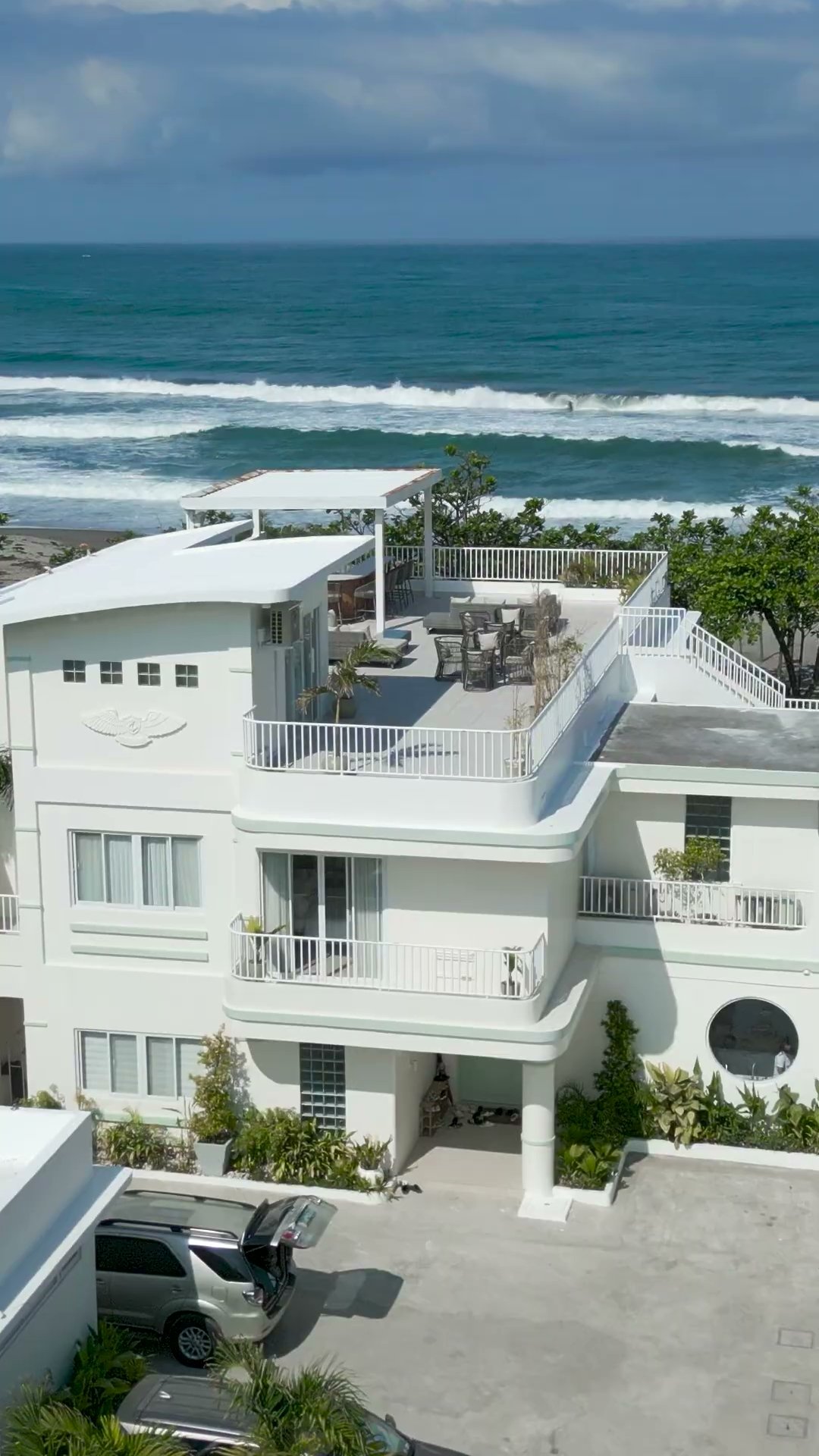 Beachfront villa, vertical